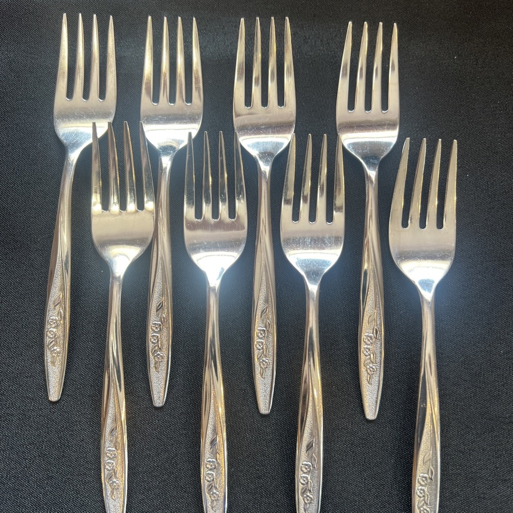 Lot of 8 SUPERIOR Stainless USA RADIANT ROSE Salad Forks‎ 6" Flatware